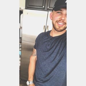 Meet your Posher, Kelton